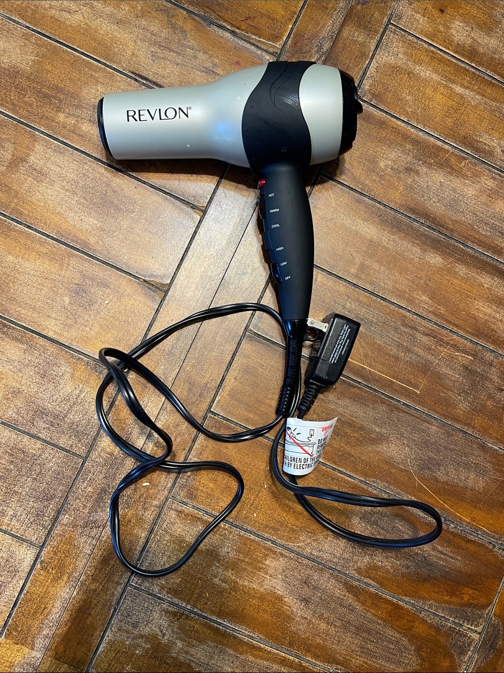 Mismatch - Hair Dryer